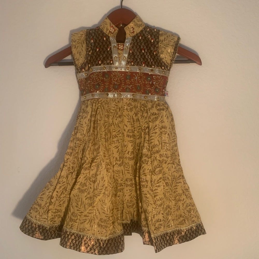 Salwar Kameez - traditional Indian clothing